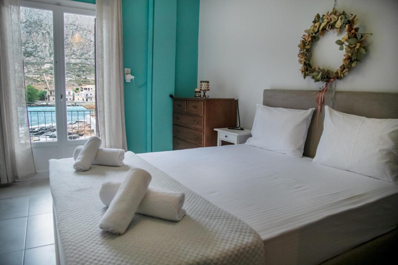 Gerolimin Blue Apartment Yerolimin Ngoại thất bức ảnh